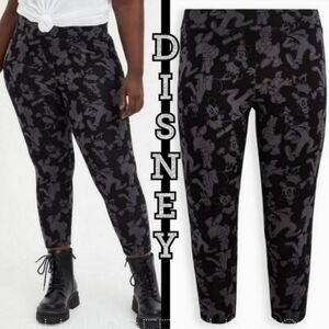 TORRID DISNEY Mickey Mouse and Friends Crop Leggings! NWT!
